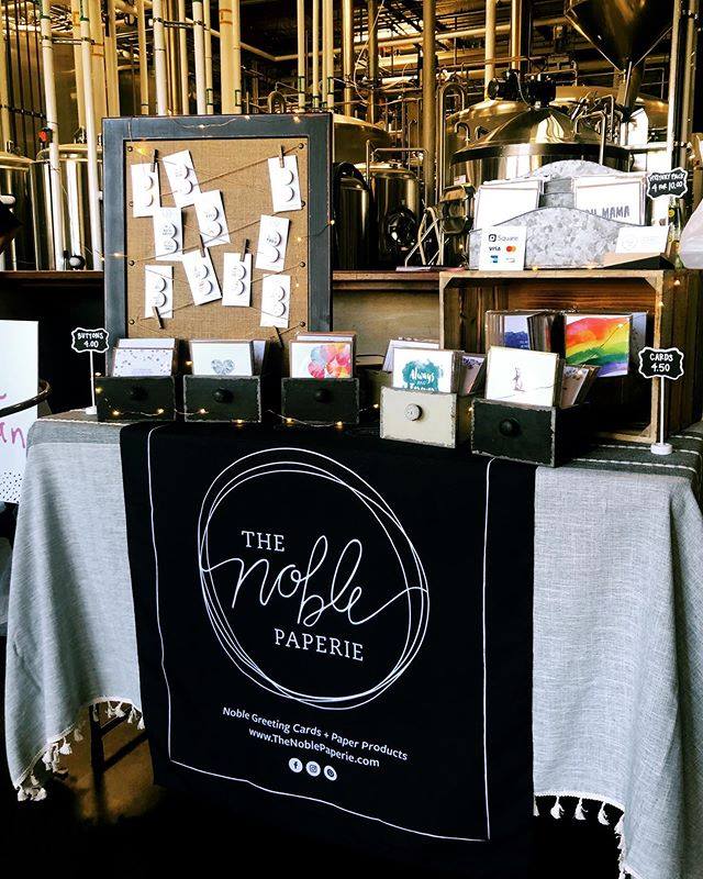 4 Impressive Qualities of a Polyester Personalized Tablecloth
