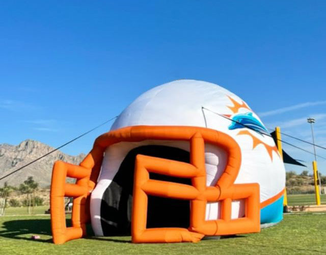 Source customized large 3D inflatable helmet/inflatable football helmet  tunnel for sale on m.