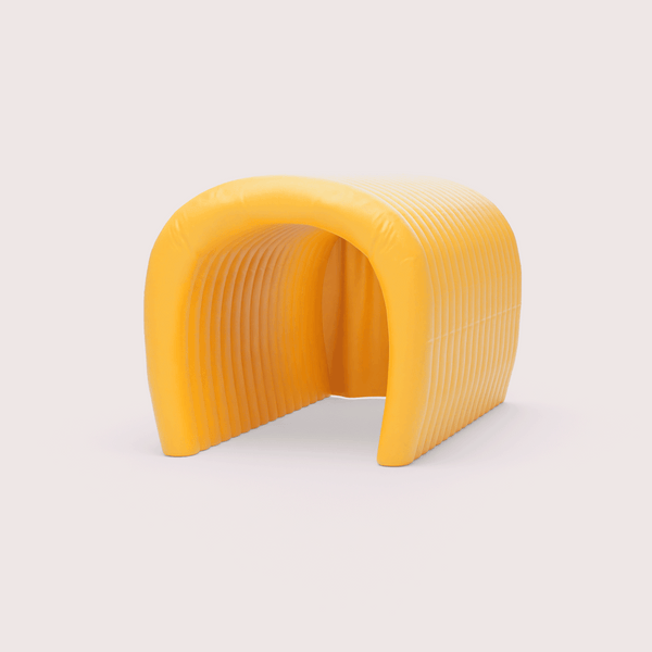 Straight inflatable entrance tunnel